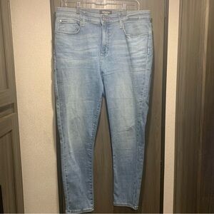 Denizen from Levi’s High Rise Ankle Super Skinny Blue Jeans Size 18